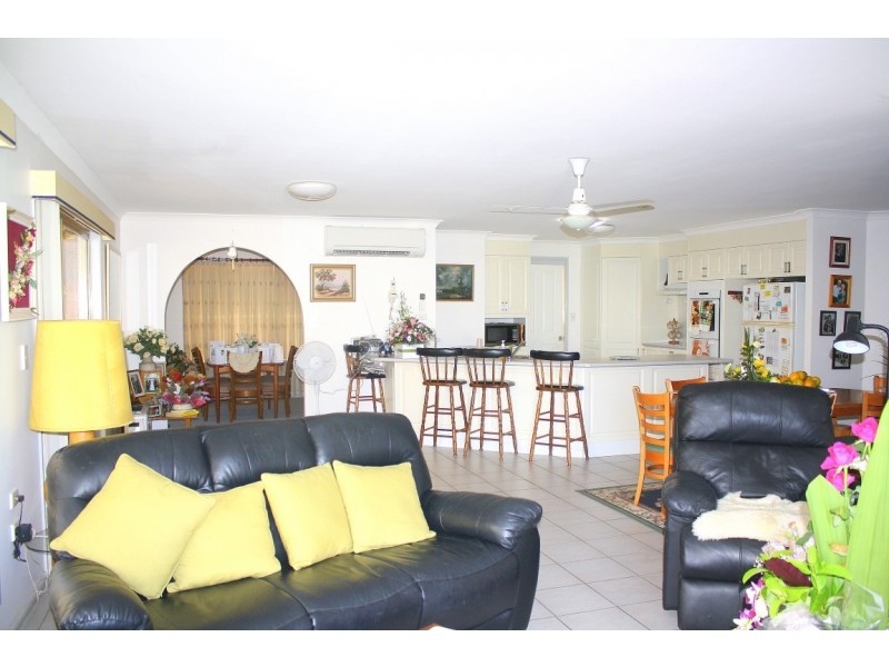 11 Parkview Crescent, Yamba NSW 2464