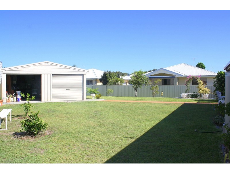 11 Parkview Crescent, Yamba NSW 2464
