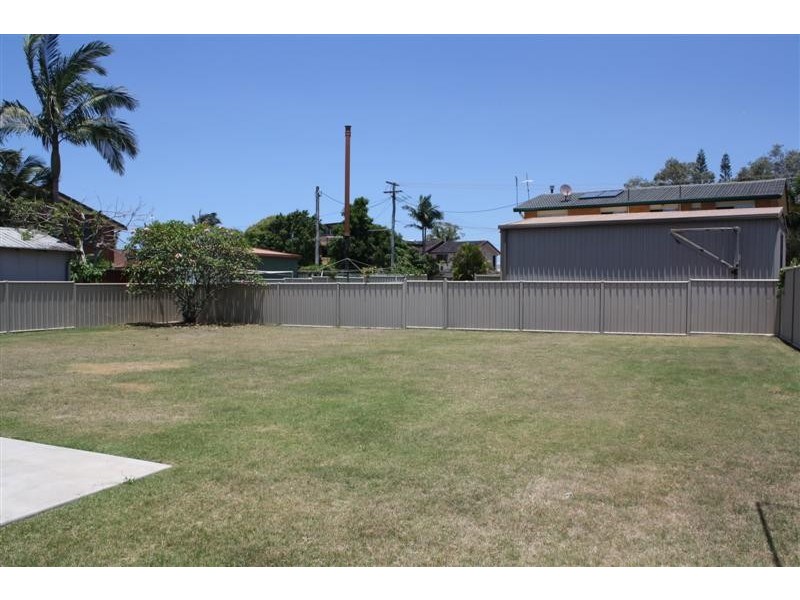 100 Yamba Road, Yamba NSW 2464