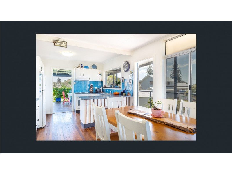 2 Heath Street, Brooms Head NSW 2463