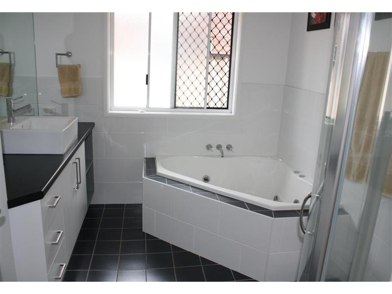 17 Osprey Drive, Yamba NSW 2464