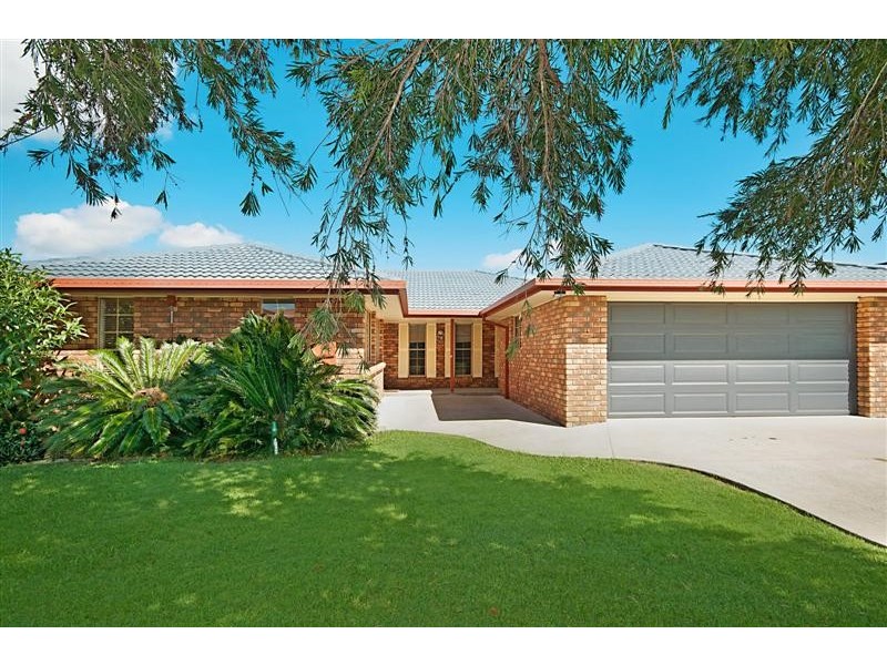 25 The Peninsula, Yamba NSW 2464