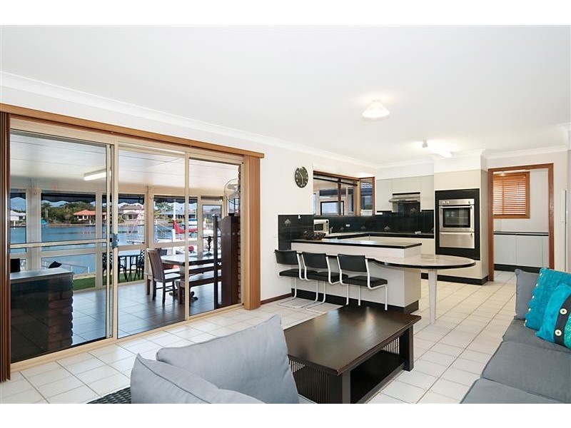 25 The Peninsula, Yamba NSW 2464