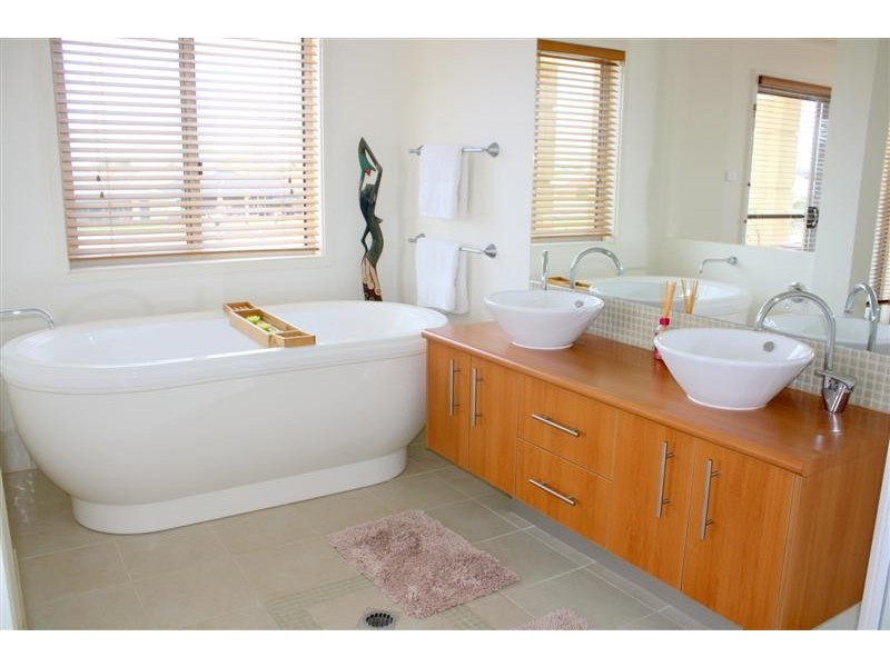 6 Taine Court, Yamba NSW 2464