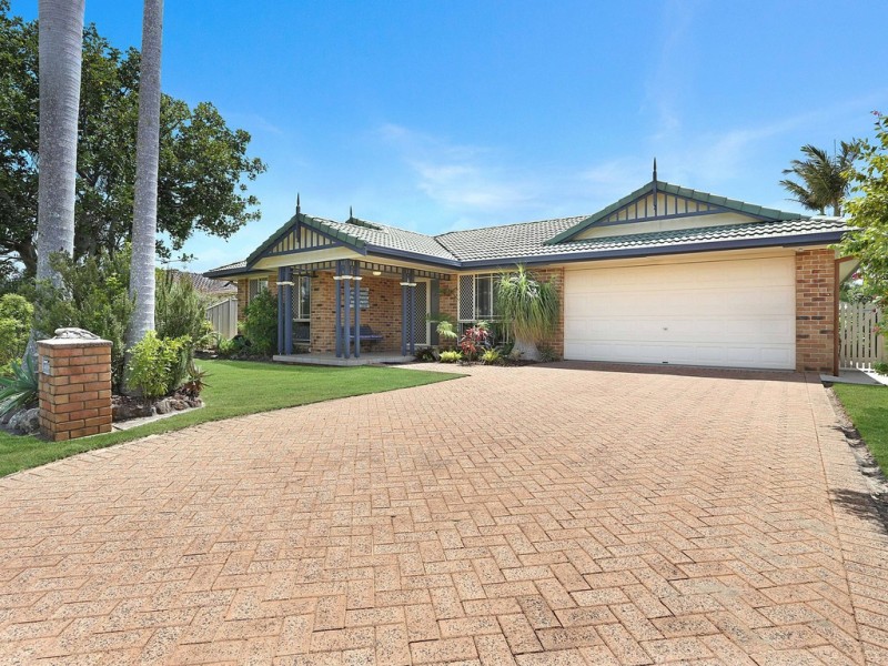 49 Osprey Drive, Yamba NSW 2464