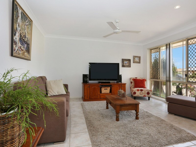 49 Osprey Drive, Yamba NSW 2464