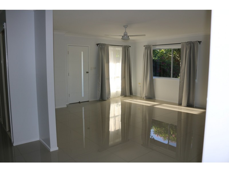 18 Admiralty Court, Yamba NSW 2464