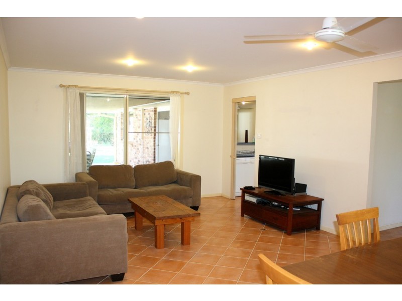 276 Yamba Road, Yamba NSW 2464