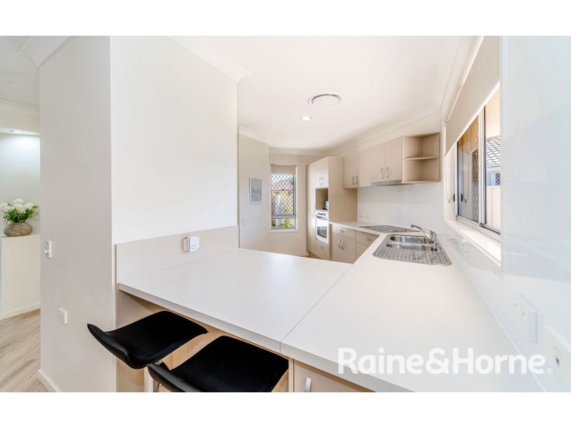 23/4 Somerset Place, Yamba NSW 2464