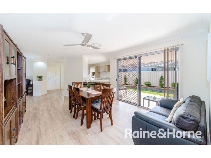 23/4 Somerset Place, Yamba NSW 2464