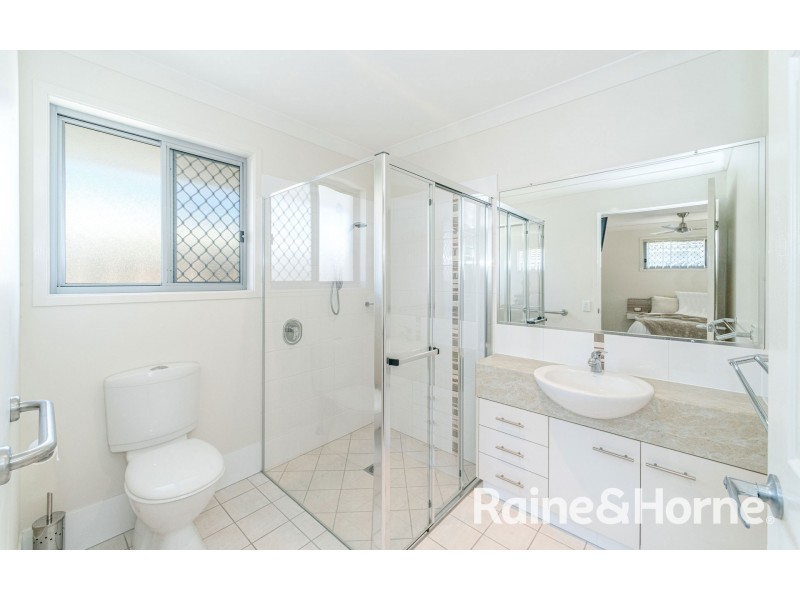 23/4 Somerset Place, Yamba NSW 2464