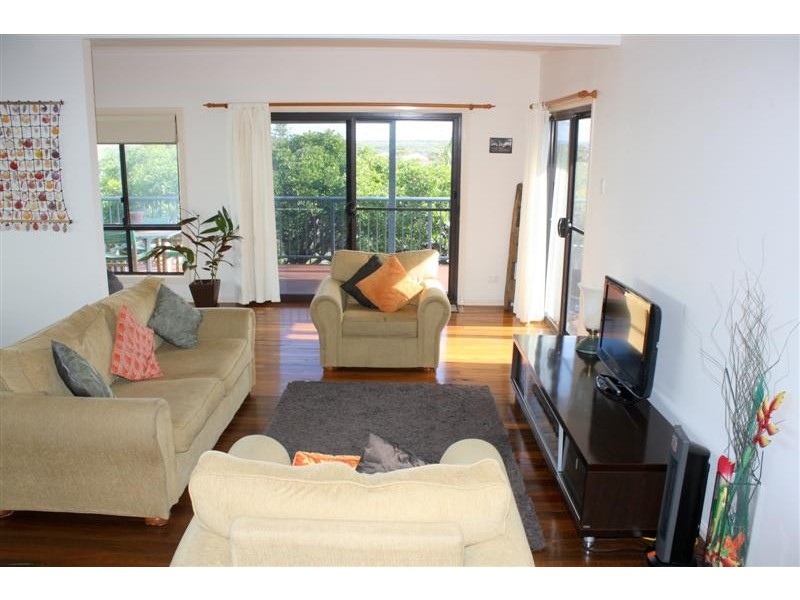 13 Link Street, Yamba NSW 2464