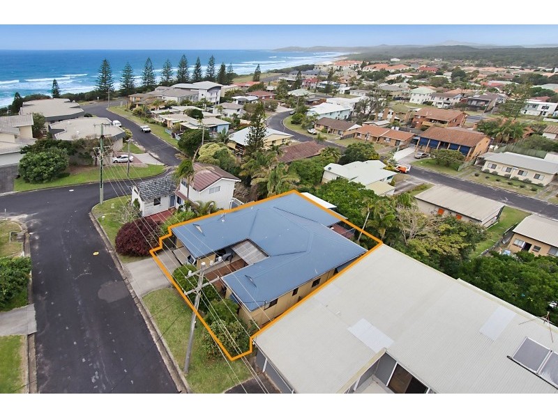 13 Link Street, Yamba NSW 2464