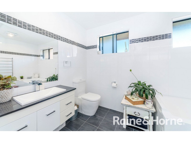 11 Boronia Crescent, Yamba NSW 2464