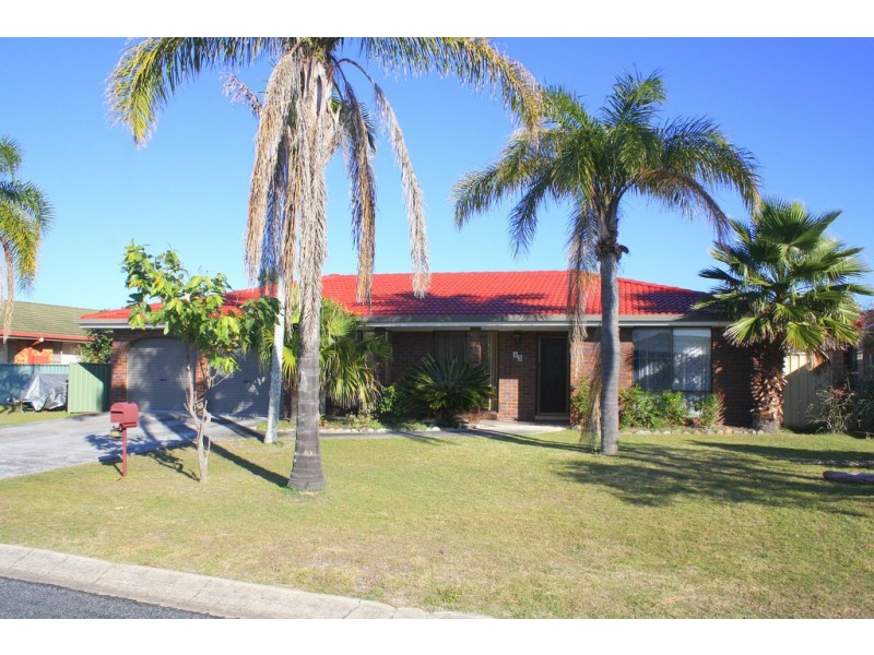 13 Acacia Circuit, Yamba NSW 2464