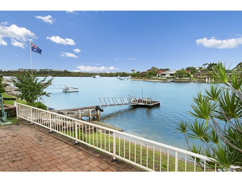 32 Acacia Circuit, Yamba NSW 2464