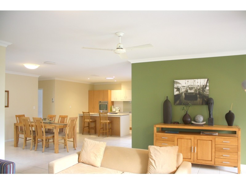 13 The Parkway, Yamba NSW 2464