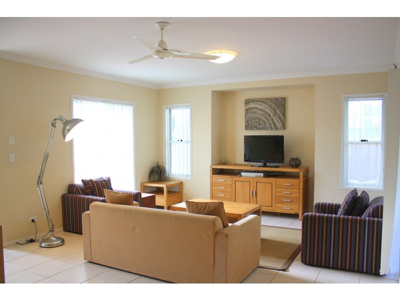 13 The Parkway, Yamba NSW 2464