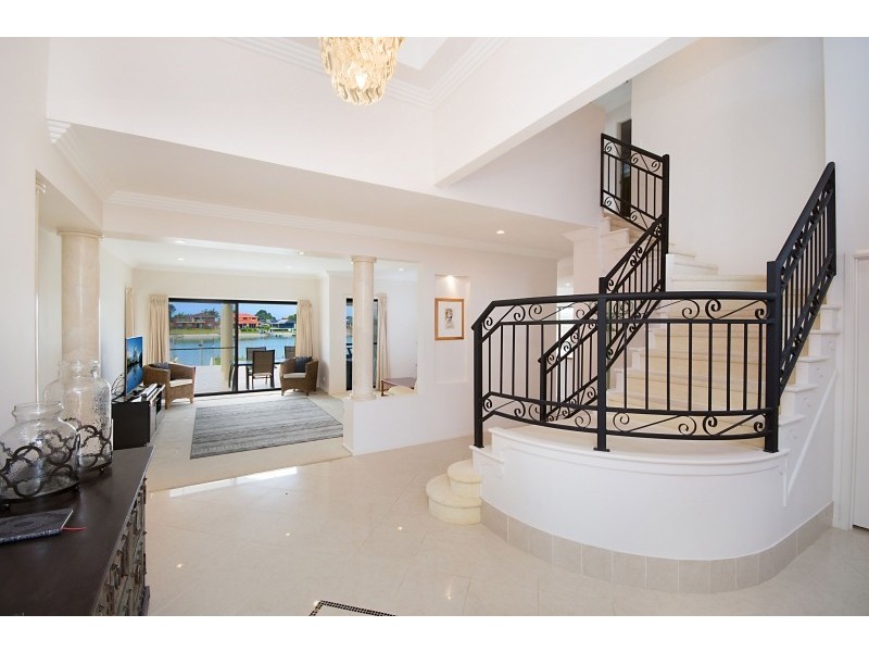 12 Edgewater Close, Yamba NSW 2464