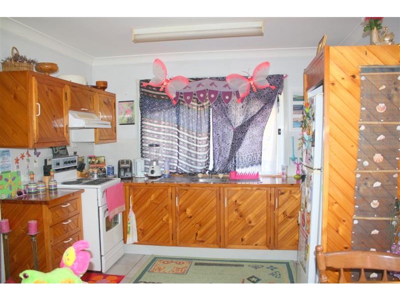 158 Yamba Rd, Yamba NSW 2464