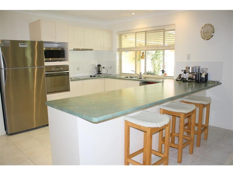 7 Kempnich Place, Yamba NSW 2464