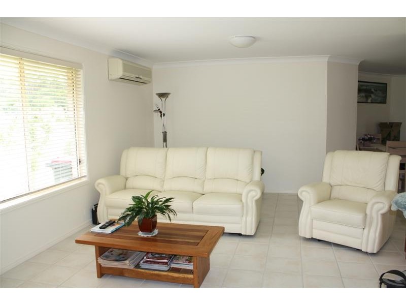 7 Kempnich Place, Yamba NSW 2464