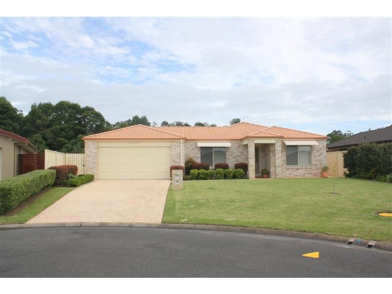 7 Kempnich Place, Yamba NSW 2464