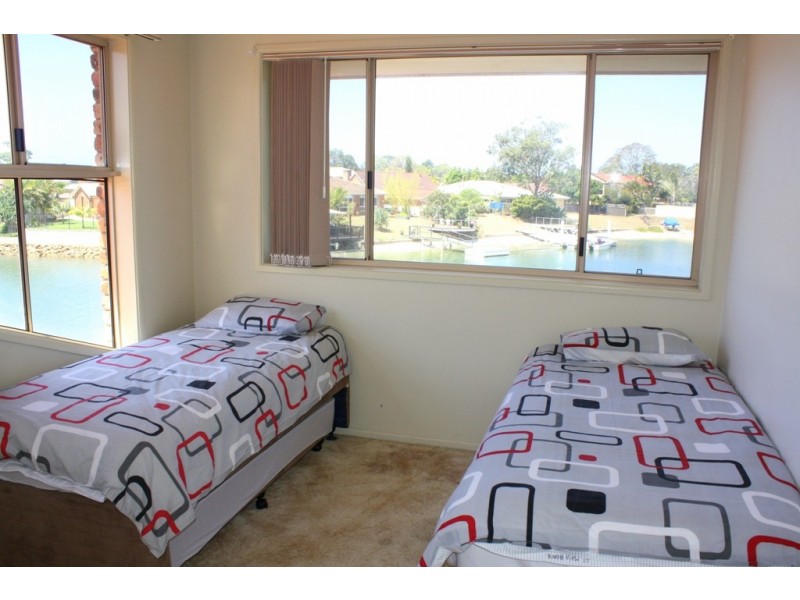 42 The Mainbrace, Yamba NSW 2464