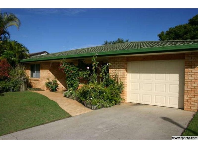 2 Roseland Avenue, Yamba NSW 2464