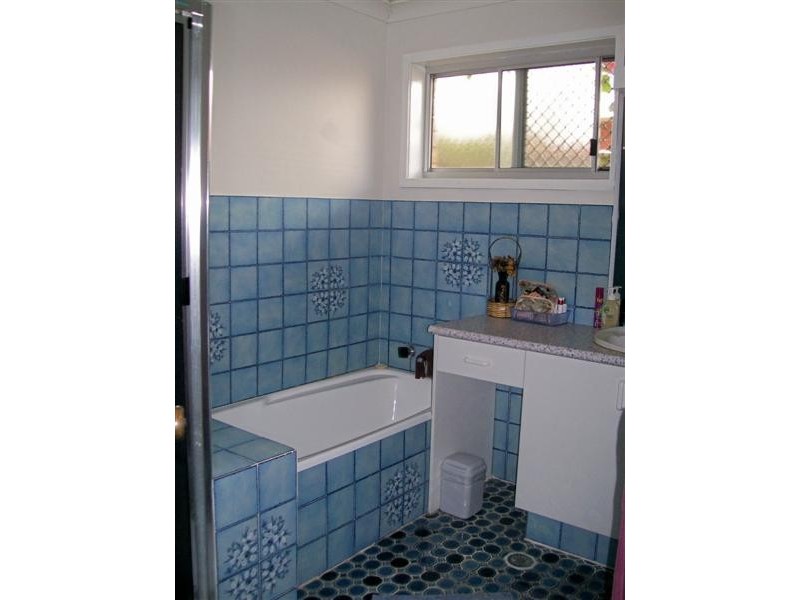 2 Roseland Avenue, Yamba NSW 2464