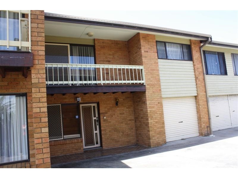 2-2 Waratah Avenue, Yamba NSW 2464