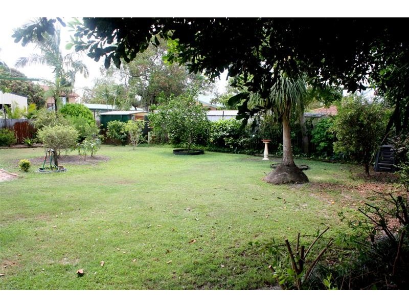 3 Roselands Avenue, Yamba NSW 2464