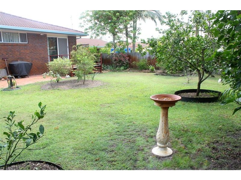 3 Roselands Avenue, Yamba NSW 2464