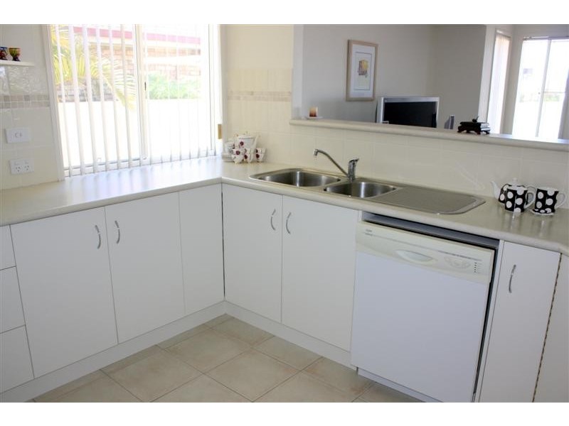 15 Barellan Ave, Yamba NSW 2464