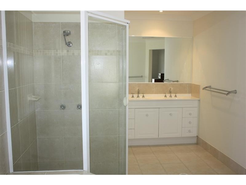 15 Barellan Ave, Yamba NSW 2464