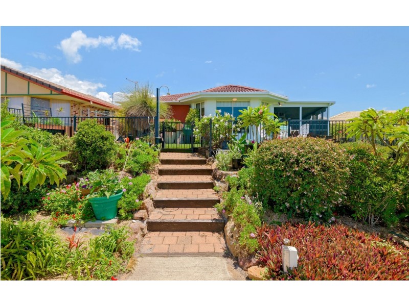 85 Witonga Drive, Yamba NSW 2464