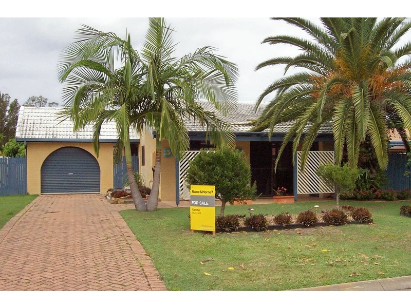 2 Barbara Close, Yamba NSW 2464