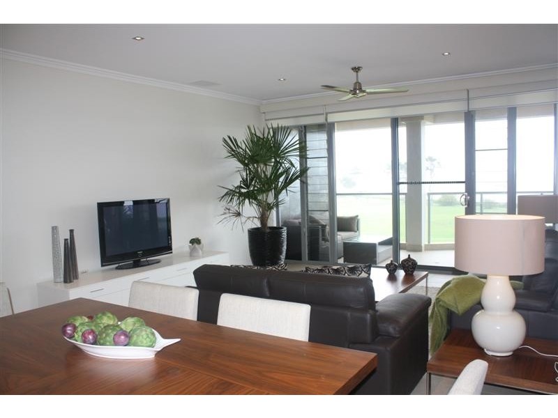 1/8 Bent Street, Yamba NSW 2464