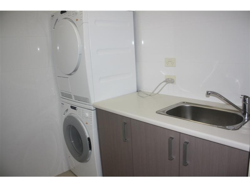 1/8 Bent Street, Yamba NSW 2464