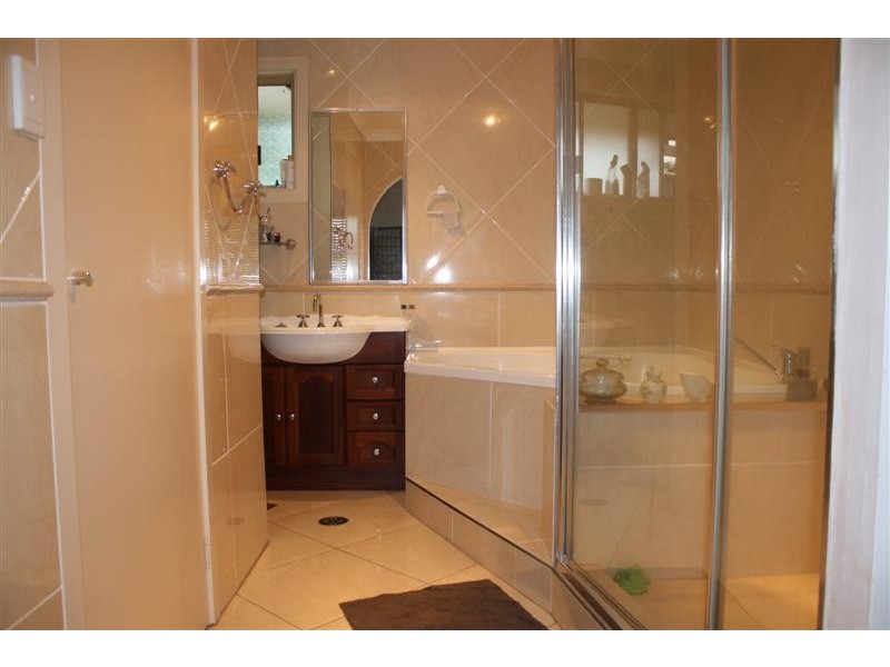 16 Binnacle Court, Yamba NSW 2464