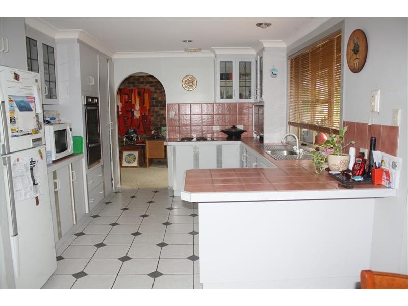 16 Binnacle Court, Yamba NSW 2464