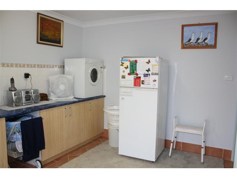 6 Bayview Drive, Yamba NSW 2464