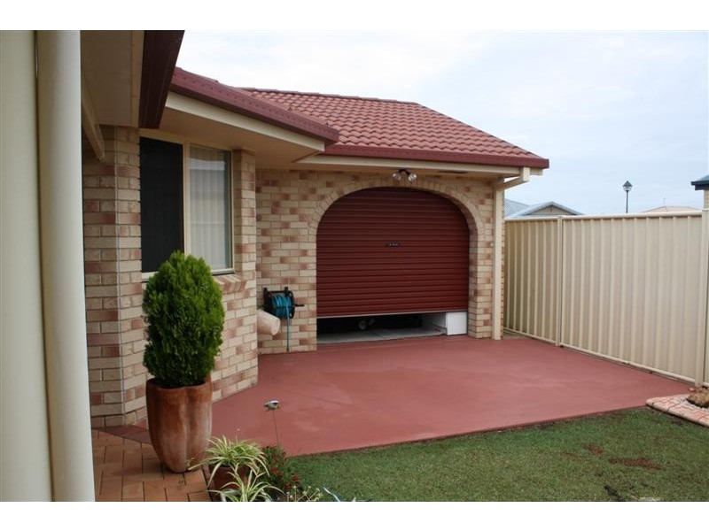 6 Bayview Drive, Yamba NSW 2464