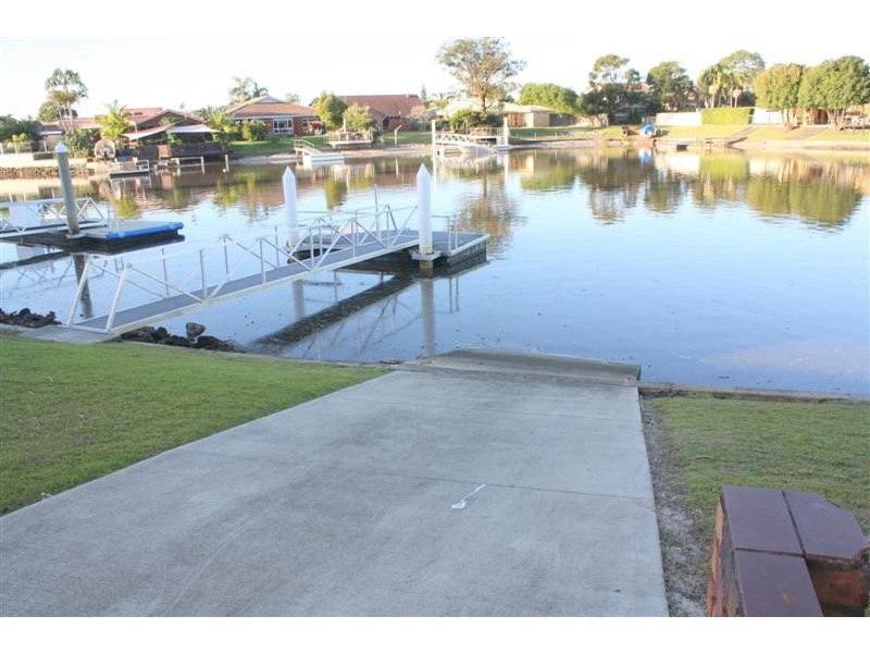 38 The Mainbrace, Yamba NSW 2464