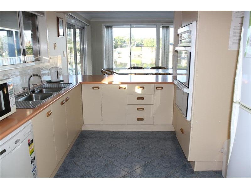 38 The Mainbrace, Yamba NSW 2464