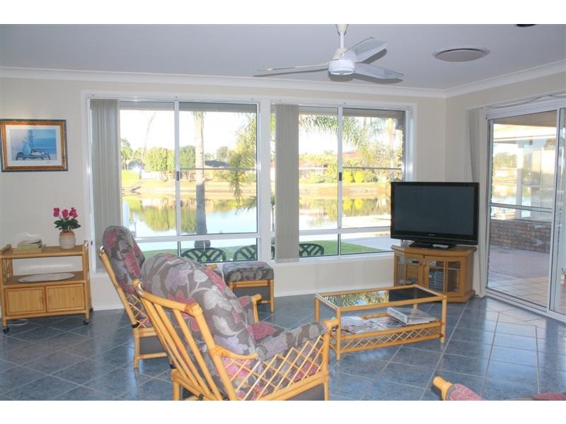 38 The Mainbrace, Yamba NSW 2464