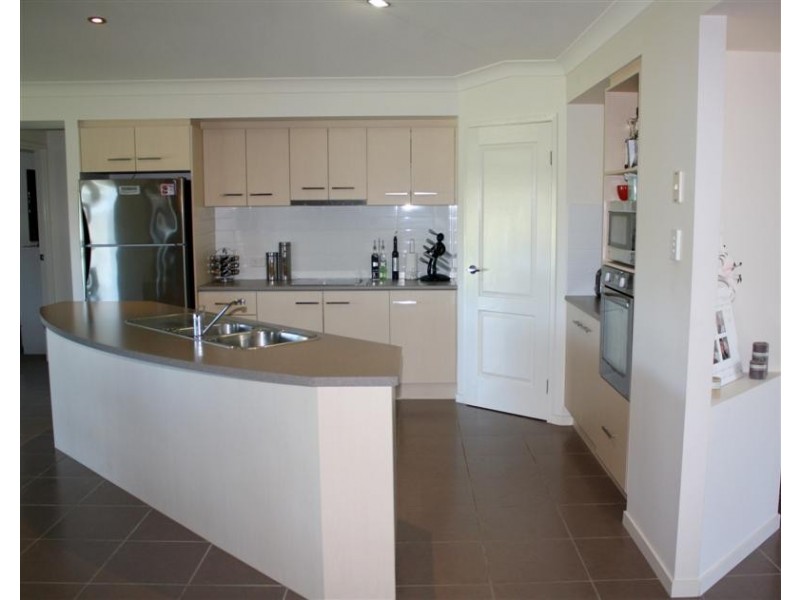 5 Buccaneers Court, Yamba NSW 2464