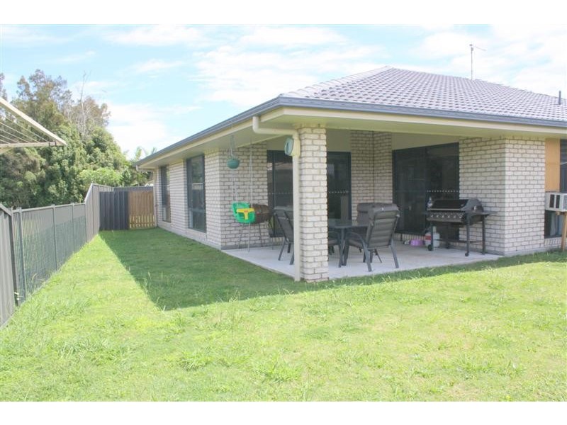 5 Buccaneers Court, Yamba NSW 2464