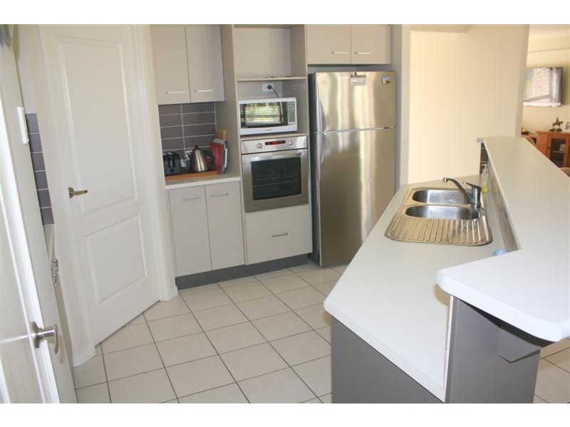 2 Investigators Place, Yamba NSW 2464