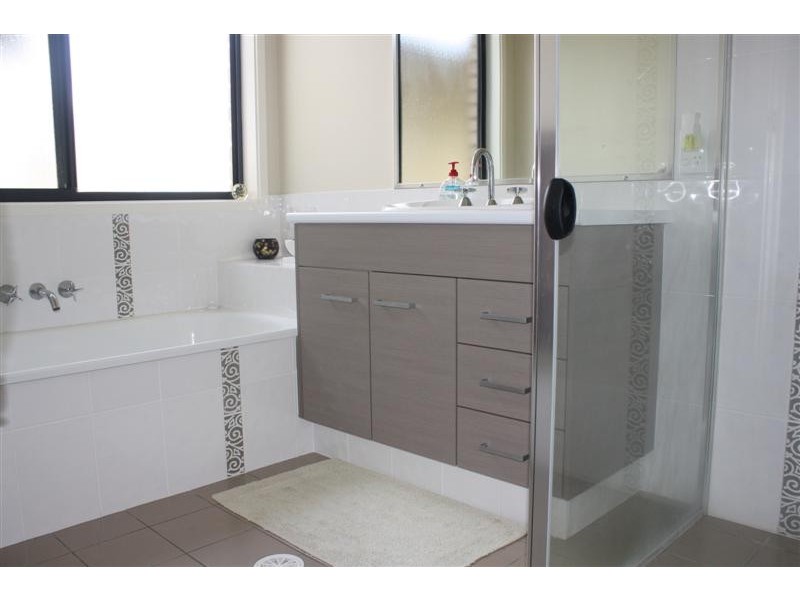 2 Investigators Place, Yamba NSW 2464